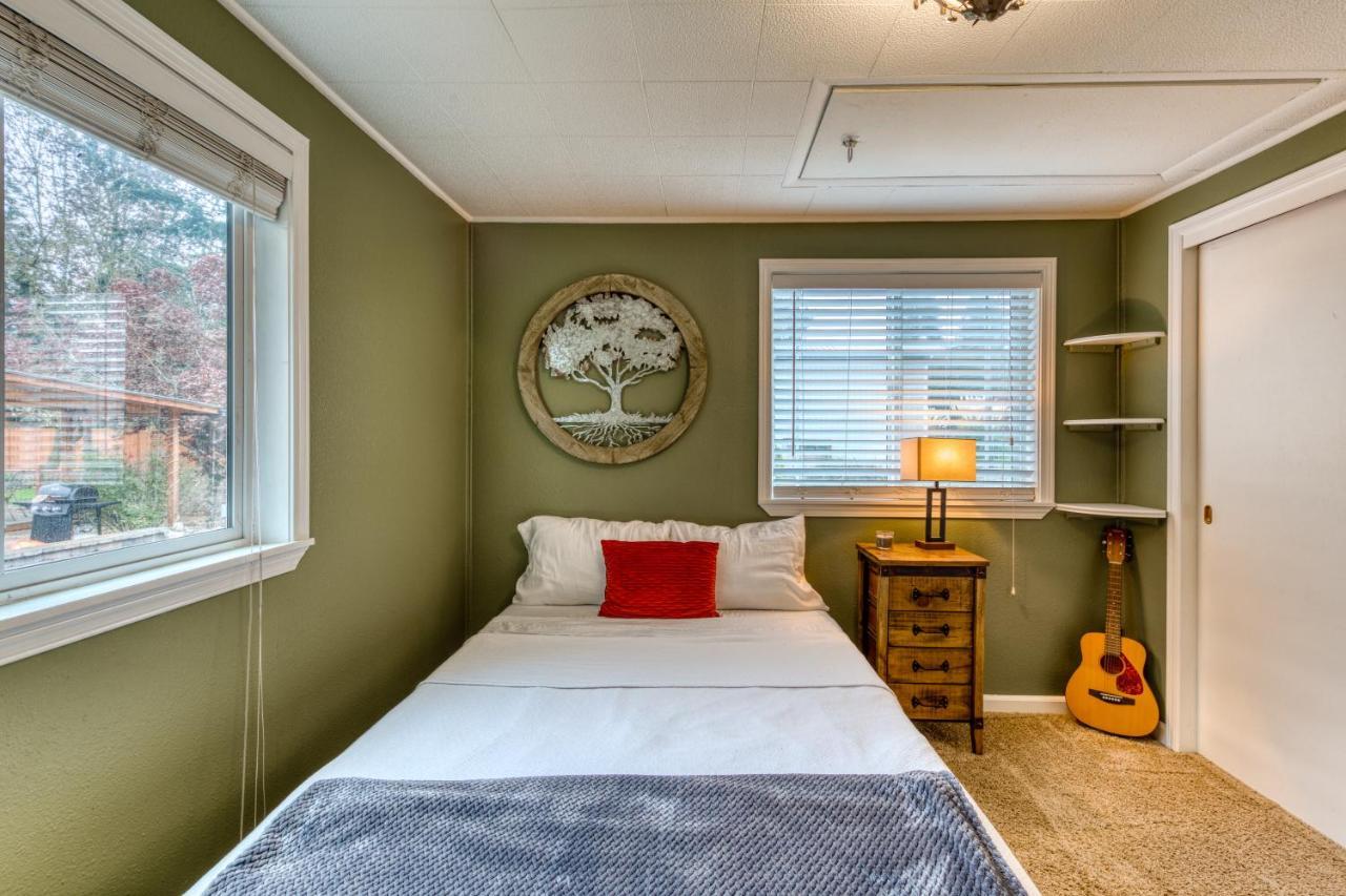 Cozy Coleman St. Cottage Bethel Kültér fotó